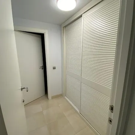 Apartment Cap